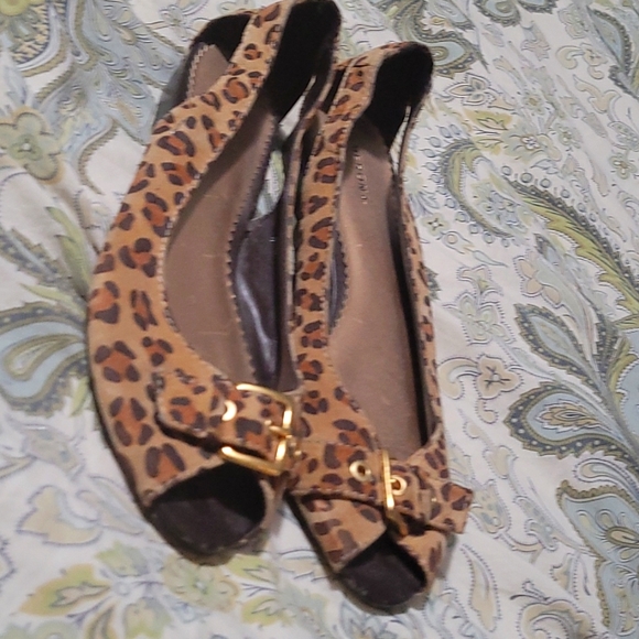 Flats - Picture 1 of 1